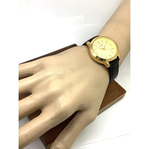 Timex Women's Watch TW2V36000 Quartz Gold Black Leather Band 32mm - Picture 4 of 13